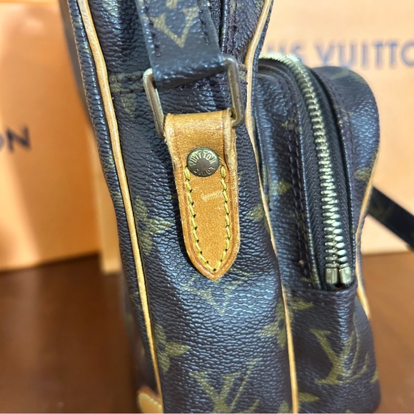 Vintage Louis Vuitton Amazone Crossbody Mono - Picture 8 of 13
